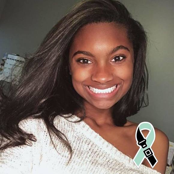 Meet your Posher, Carly - Picture 1 of 1